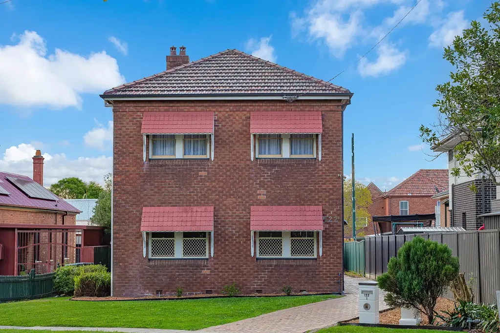 122 Hanbury Street, Mayfield, NSW 2304
