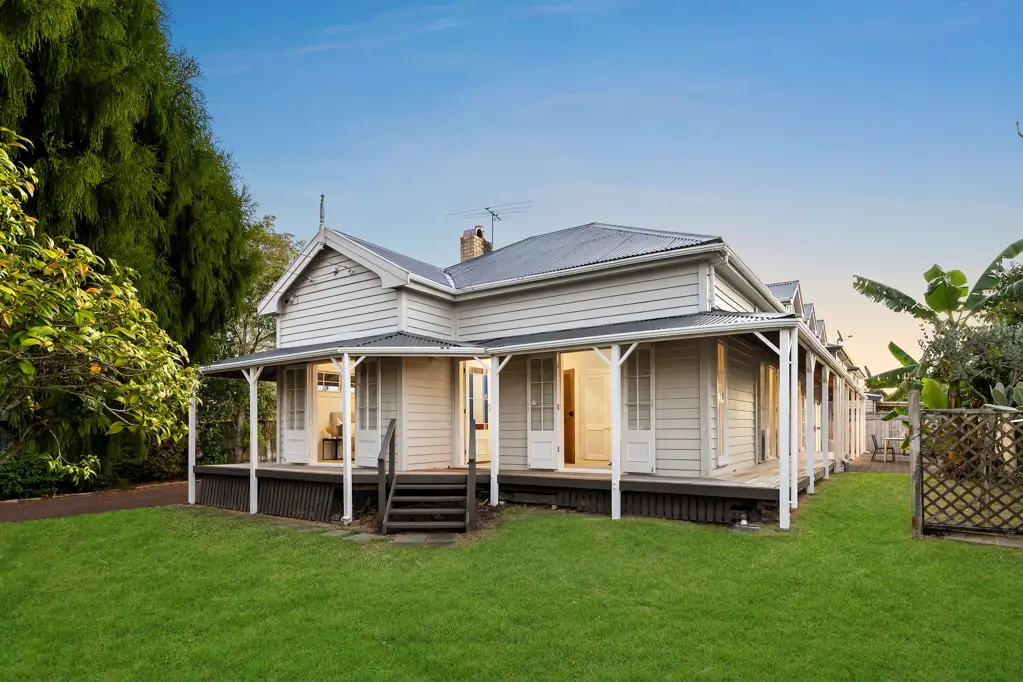 Avondale 5 Bedroom Timeless Victorian Elegance