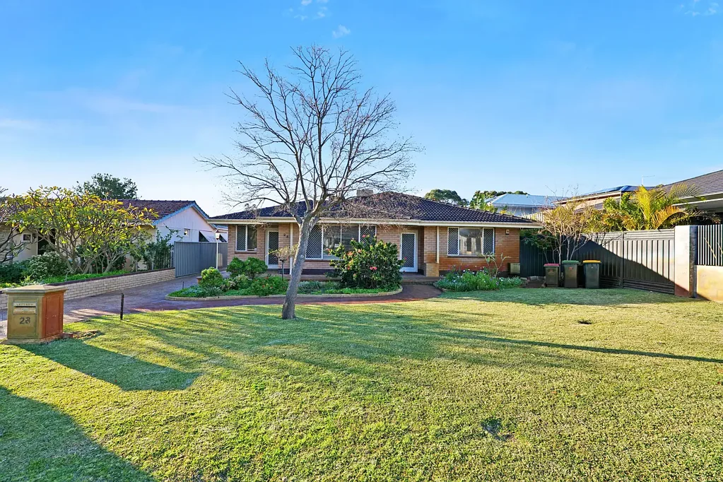 28 Bentwood Avenue, Woodlands, WA 6018