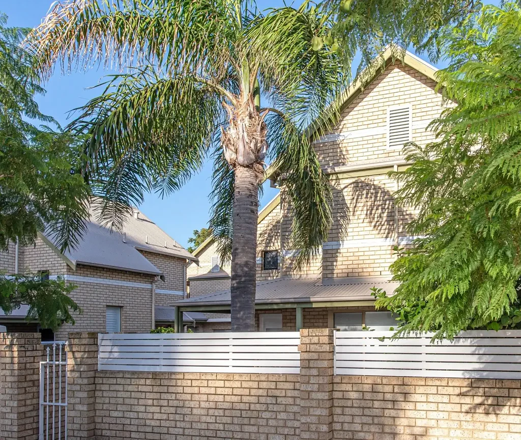 East Fremantle 3房  Boutique Townhouse Living in the Heart of East Fremantle