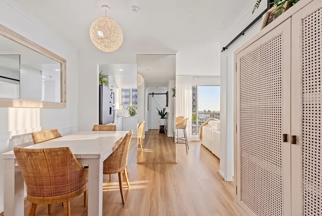 Surfers Paradise 2ਬੈੱਡਰੂਮ Best Buy In Surfers Paradise - Turn Key Ready To Go - Must Be Sold!