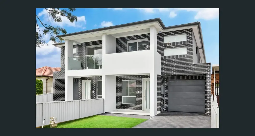 Five Bedrooms Spacious Family Home in Vibrant Canley Heights