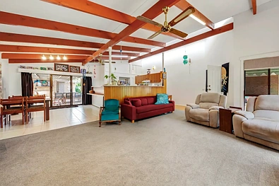 36 Hawthorn Lane, Bright, VIC 3741, 3房, 2浴, House