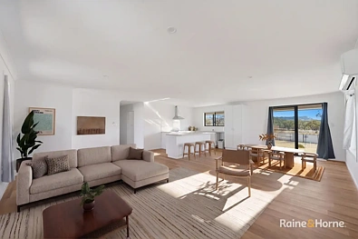 5 Parkes Drive, Tenterfield, NSW 2372, 3 slaapkamers, 2 badkamers, House