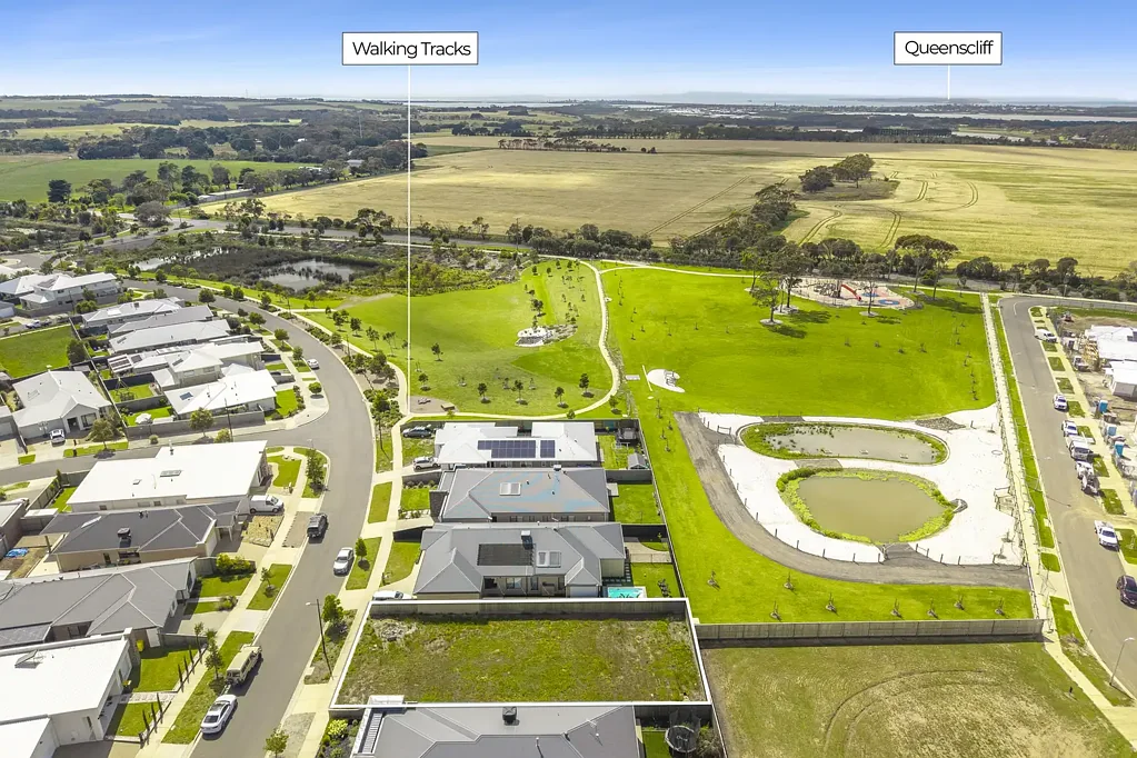 Ocean Grove Embrace the ultimate seaside lifestyle & create your own masterpiece