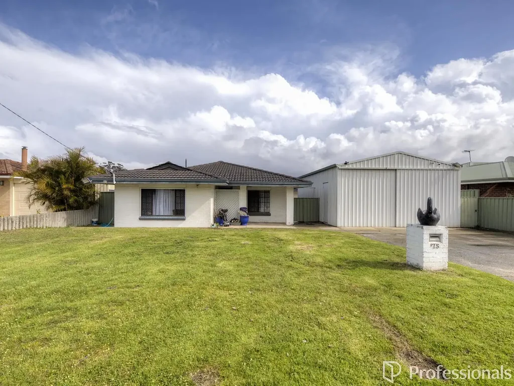 Forrestfield 5 Bedroom Workshop And Family Home In A Quiet Street