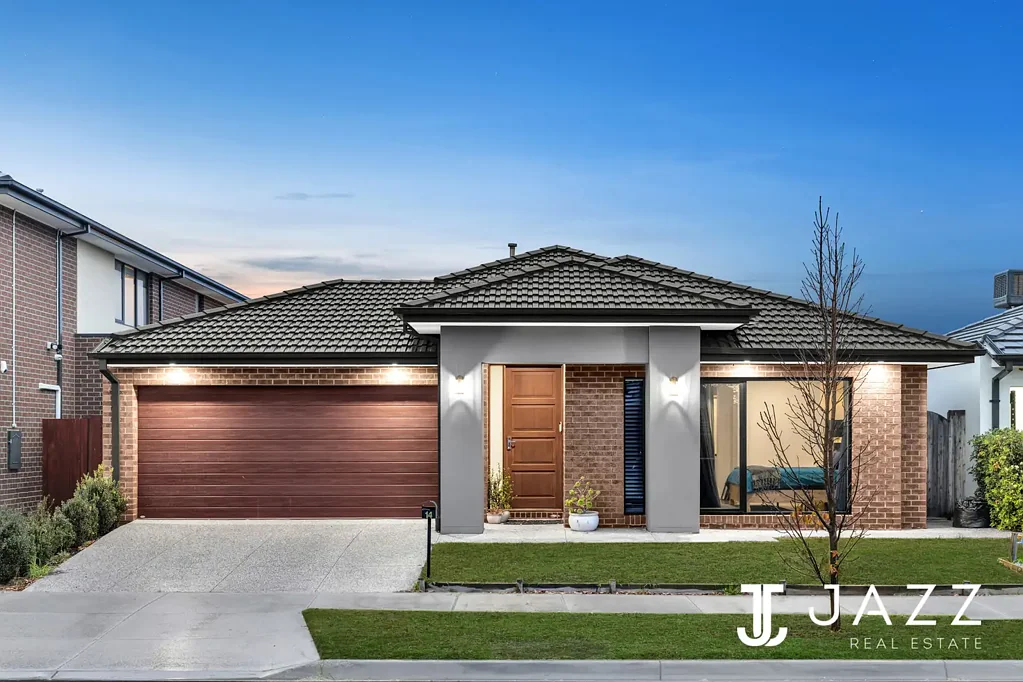 Werribee 4ਬੈੱਡਰੂਮ Warm, Upgraded Family Home in the Heart of Werribee