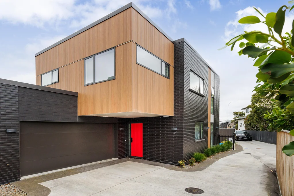 Palmerston North Central 3房  Modern comfort and immediate income