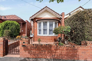 West Melbourne 3Phòng ngủ Vintage vibes and a city edge buzz