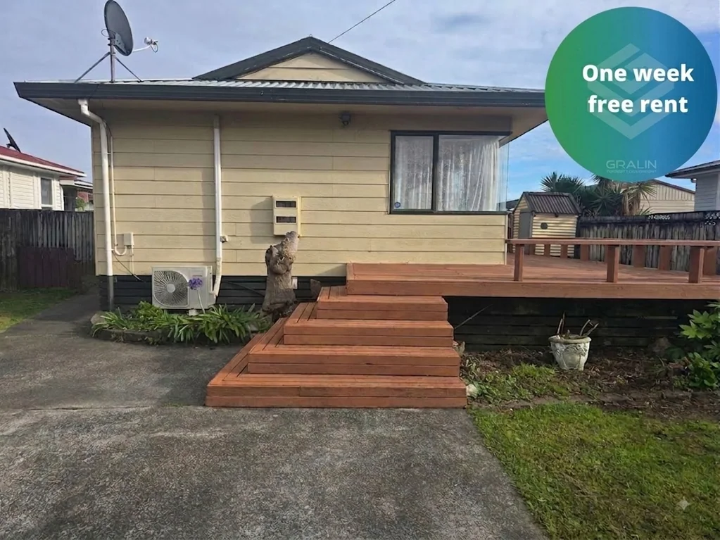 Three bedroom house with one bathroom Kelston