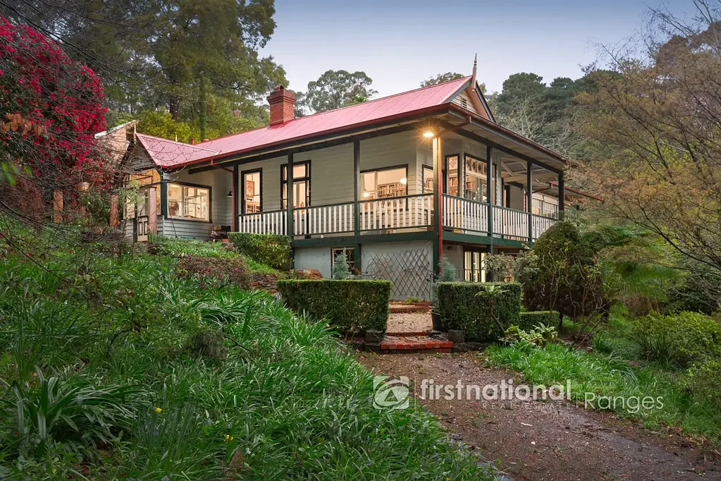 Emerald 4ਬੈੱਡਰੂਮ ‘Woodlands’ c1908 A Timeless, Picturesque Piece of Art on 4.5 Acres