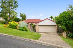 8 Waigeo Street, Pacific Pines