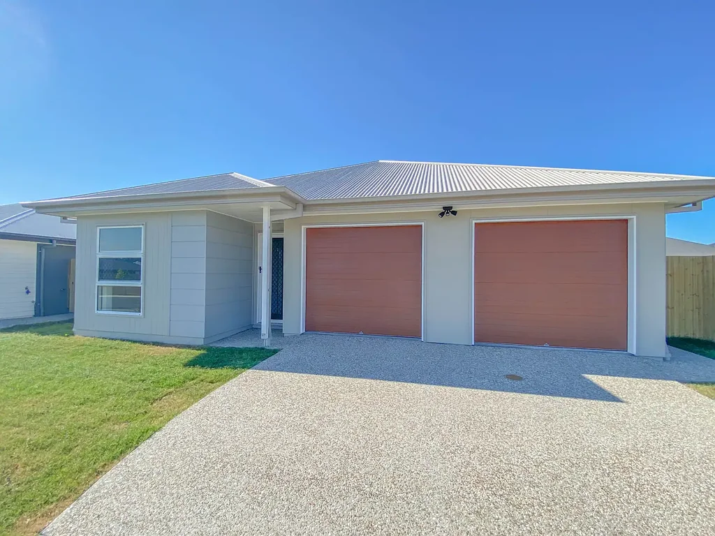 MODREN TWO BEDROOM DUPLEX!