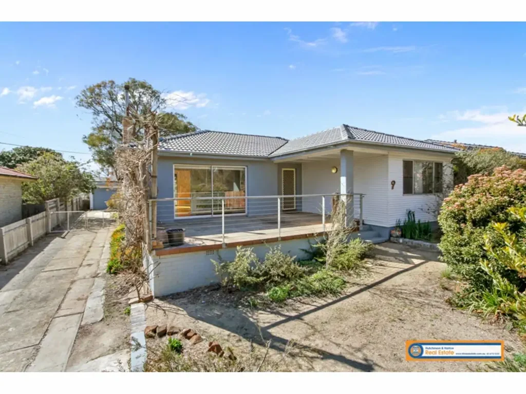 9 Roslyn Avenue, Armidale, NSW 2350
