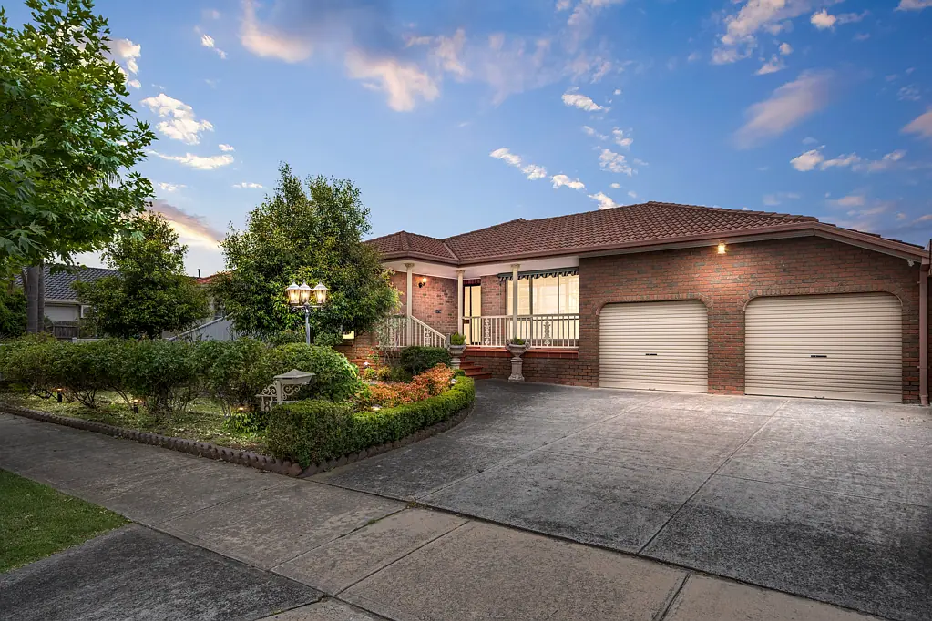 8 Westleigh Place, Keilor East, VIC 3033