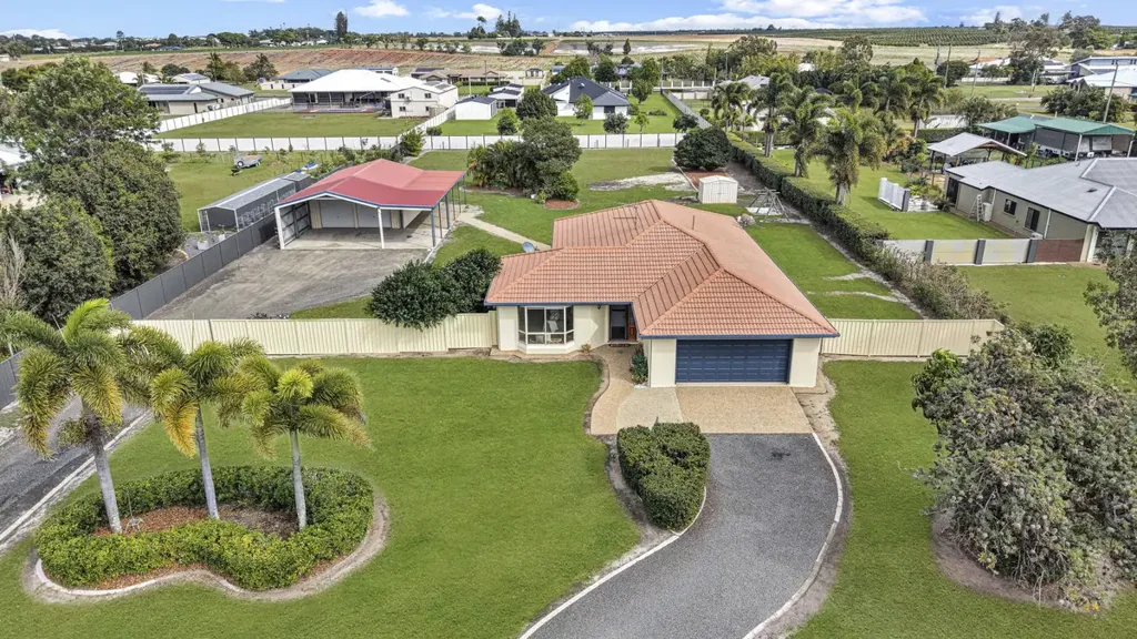 Gooburrum 4 Slaapkamer Spacious Small Acreage Living with Large Shed