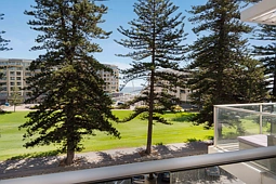 413/27 Colley Terrace, Glenelg