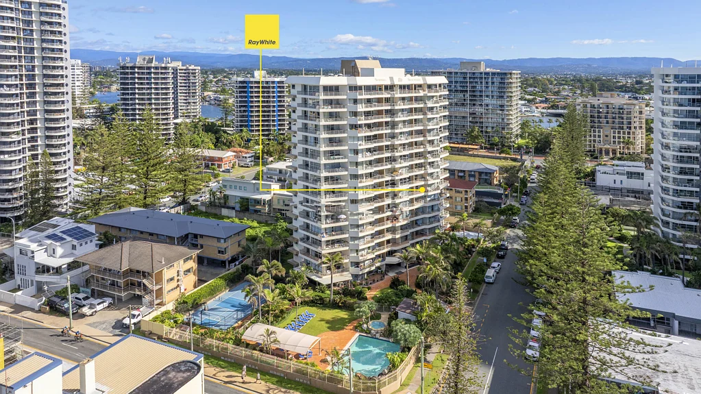 Surfers Paradise 1침실 North-Facing Coastal Retreat Just 100 Metres from the Beach