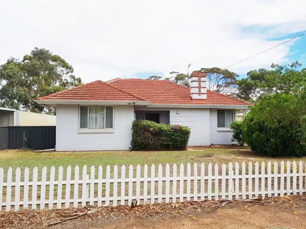 Moora 3房  SOLD by JURIEN BAY REALTY