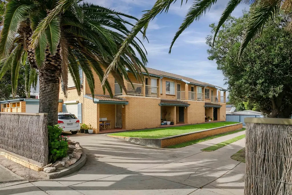 Semaphore Park 2chambre Townhouse in a Desirable Coastal Suburb