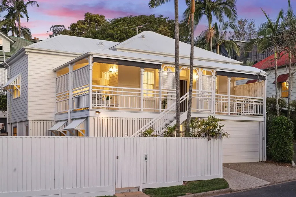 Red Hill 3房  A Unique Red Hill Gem - Character, Charm & Dual Living Potential