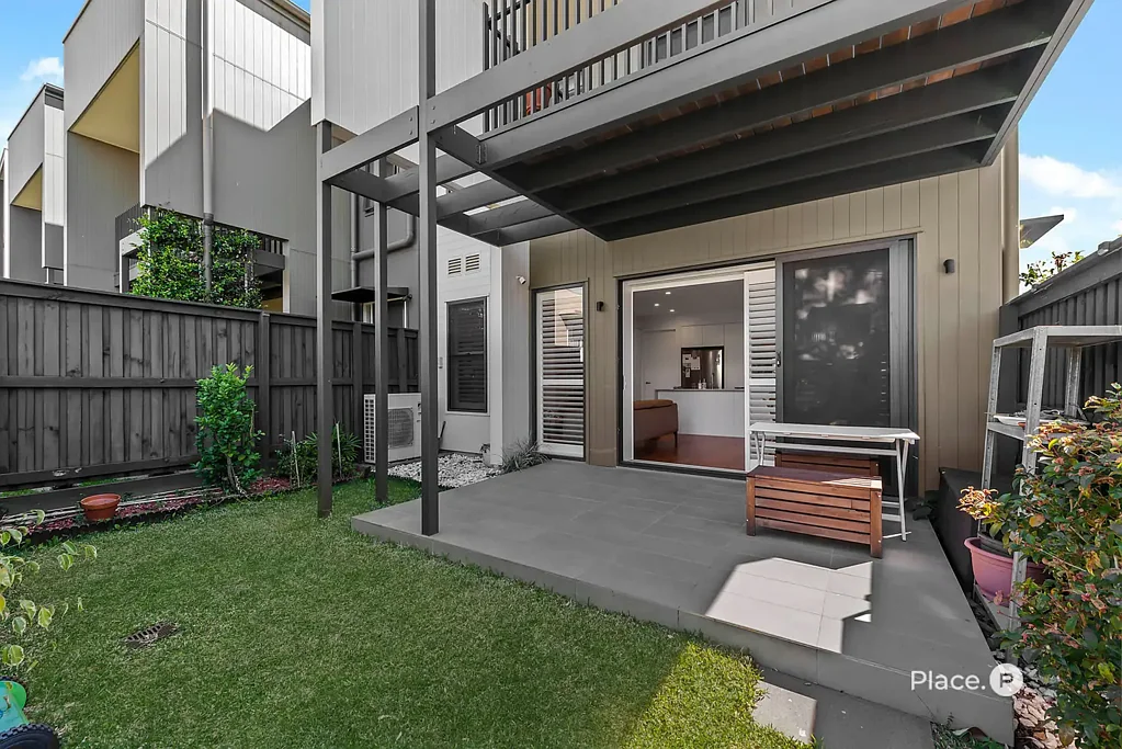Carina 4 Slaapkamer Luxury Townhouse Living