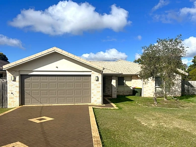 Kingaroy 3chambre Modern Family Living in a Convenient Location