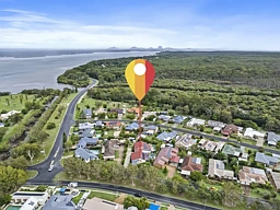 2/91 Endeavour Drive, Banksia Beach
