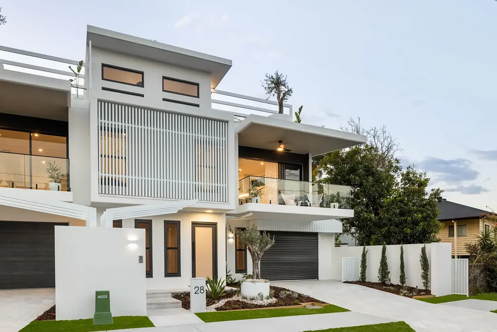 Kedron 3 Bedroom Sophisticated Terrace Living, Rooftop Private Entertainment Space, Plunge Pool, and More!