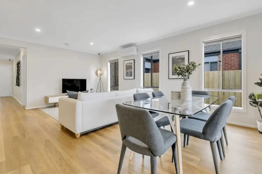Live in Jubilee Estate Wyndham Vale!!