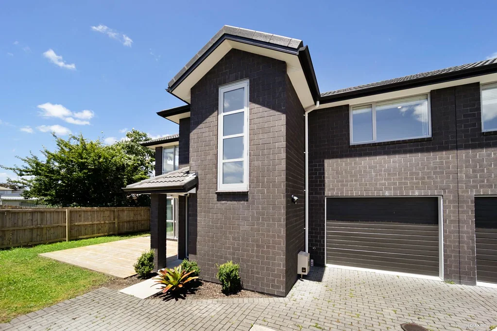 Avondale 4Phòng ngủ Modern Brick & Tile!