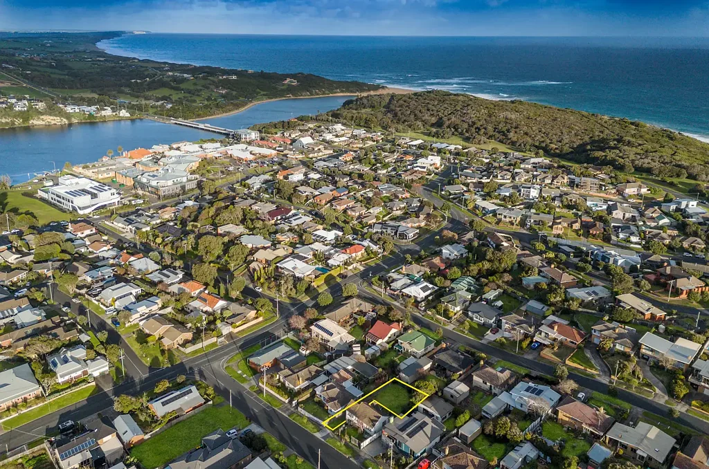 Warrnambool  Build By The Sea!