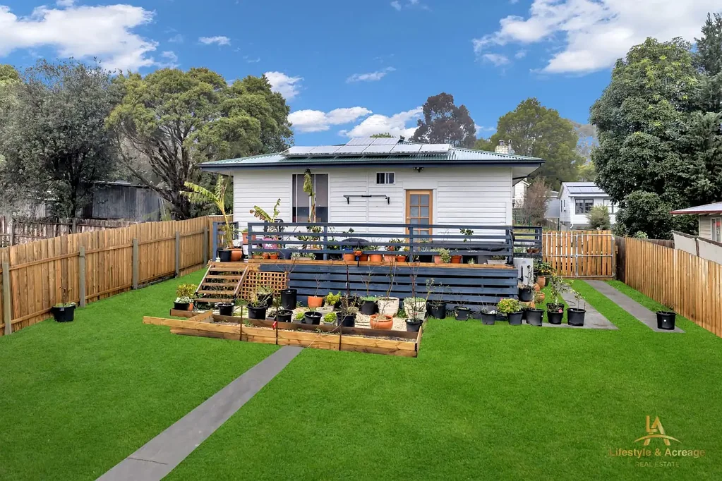 Moe 3 Slaapkamer Beautifully Renovated Home with Strong Rental Appeal
