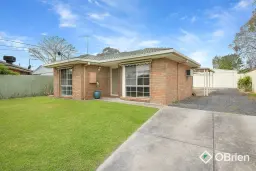 2 Stricta Court, Frankston North