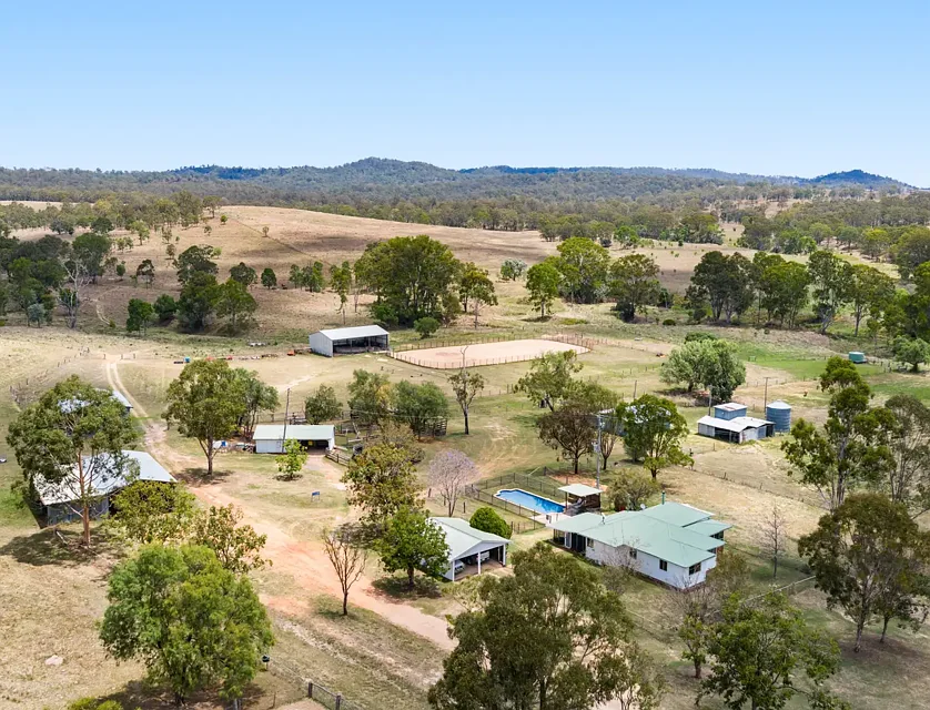 160 Rocky Gully Road, Emu Creek, QLD 4355, 3房, 1浴, Lifestyle Property