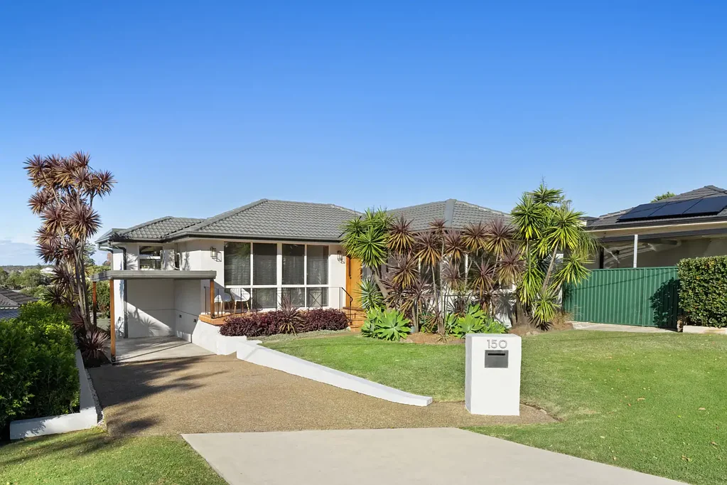 Engadine 3Zimmer Turn-Key family haven with elevated valley views