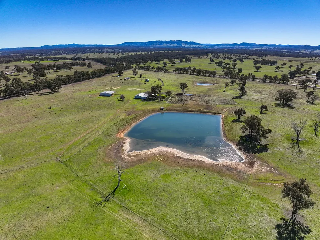 Rylstone 2Zimmer Versatile Grazing Property with Infrastructure, Cottage & Development Potential