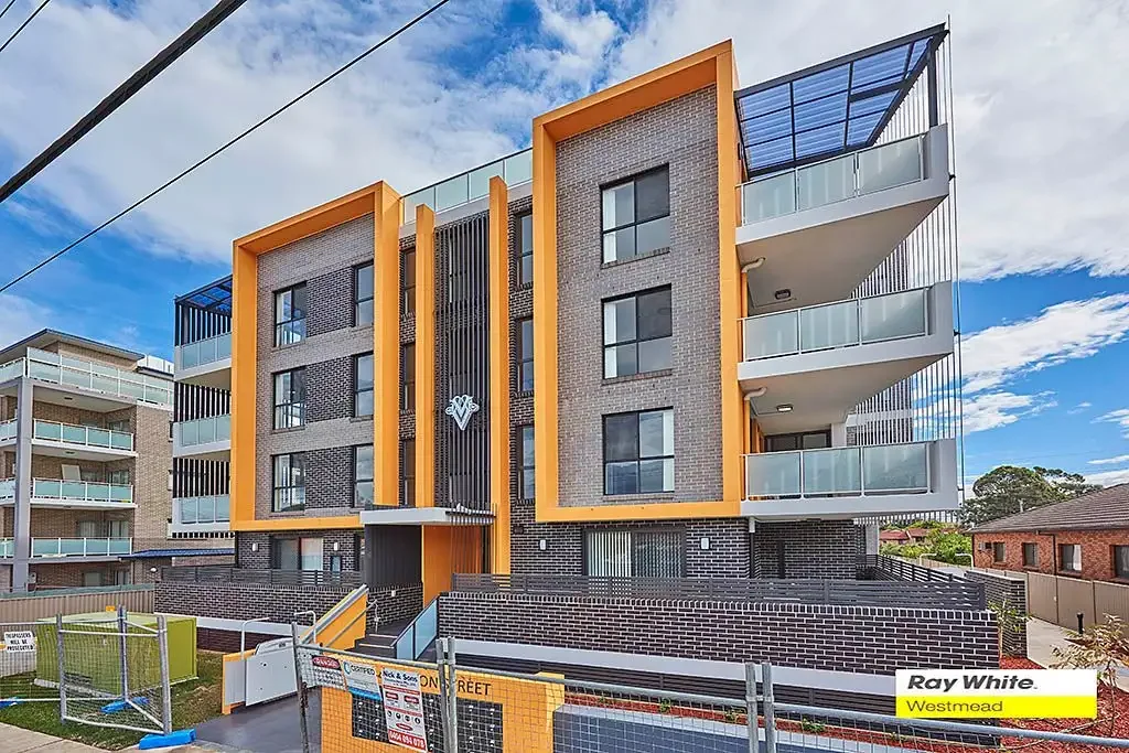 Stylish Two Bedroom .