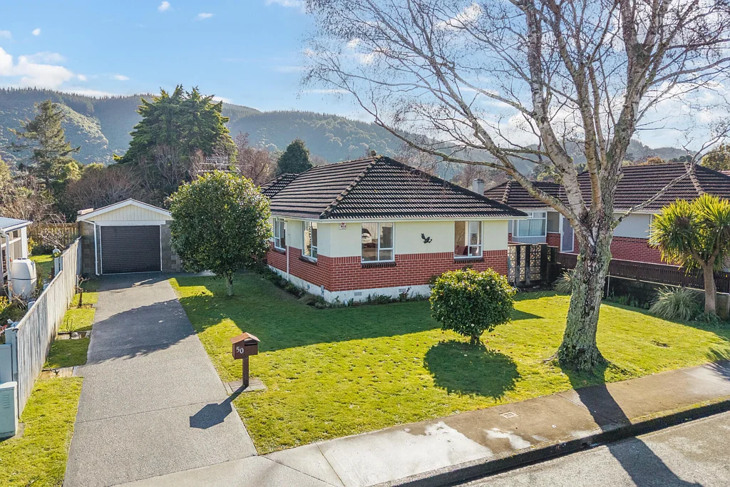 Heretaunga 3房  Surplus To Requirements - Deadline/Auction