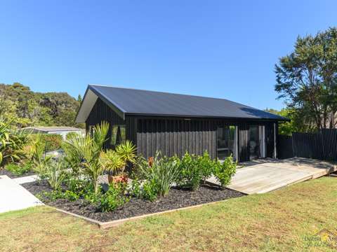 Titirangi 2部屋 UNIQUE MODERN BEAUTY, A DELIGHTFUL SURPRISE