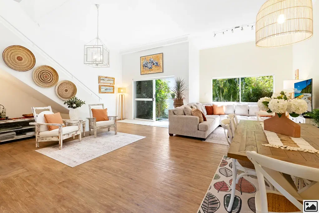 Runaway Bay 3房  Luxury Renovation in Prestigious Oasis Resort!
