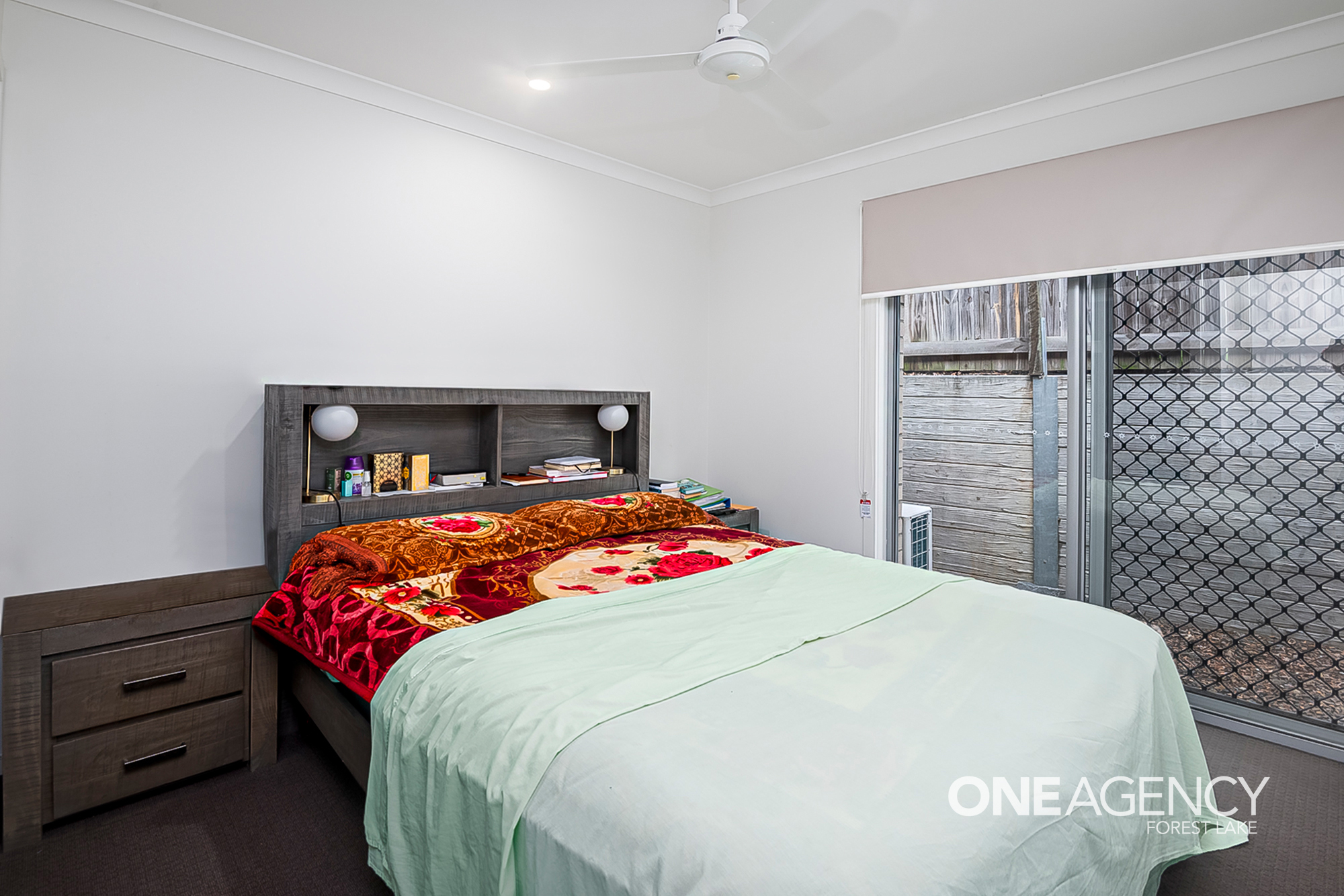 56 LAMINGTON DR, REDBANK PLAINS QLD 4301, 0 chambres, 0 salles de bain, House