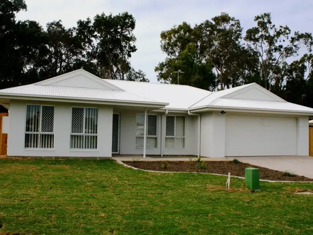 7 Rosemarie Court, Armstrong Beach