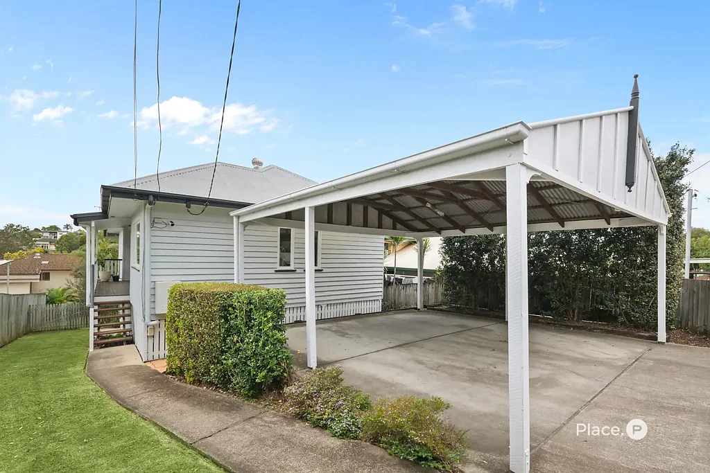 82 Newnham Road, Mount Gravatt East, QLD 4122