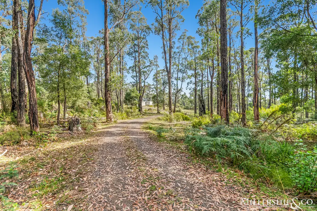 180 National Park Road, Kinglake West, VIC 3757