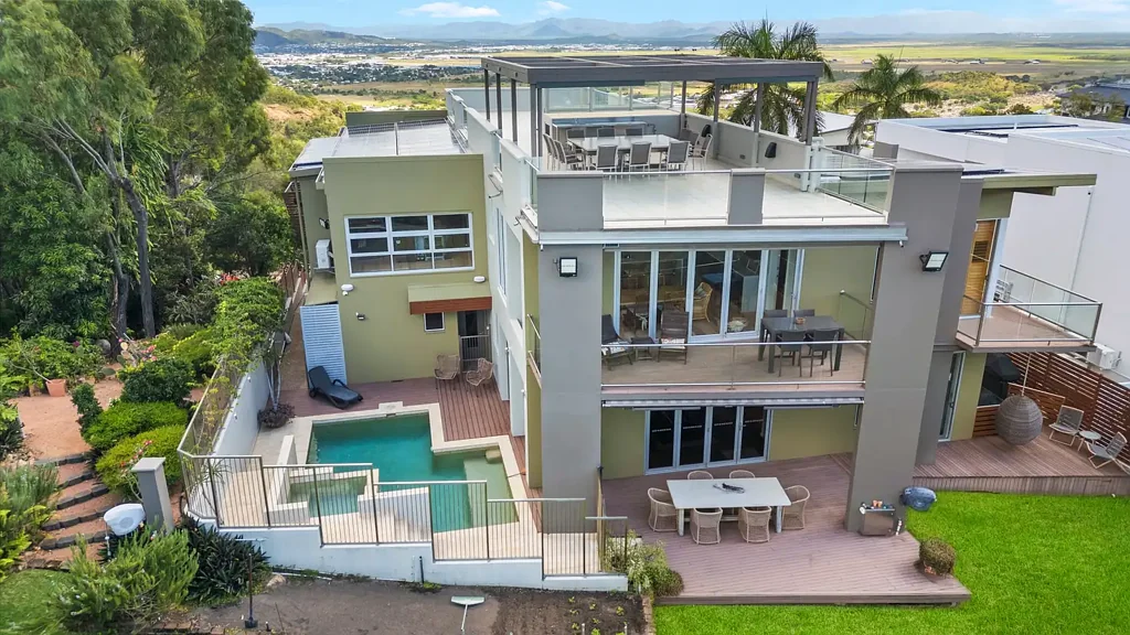 Castle Hill 7Habitaciones 1 STIRLING DRIVE, CASTLE HILL - TOWNSVILLE’S HIGHEST ELEVATED RESIDENCE.