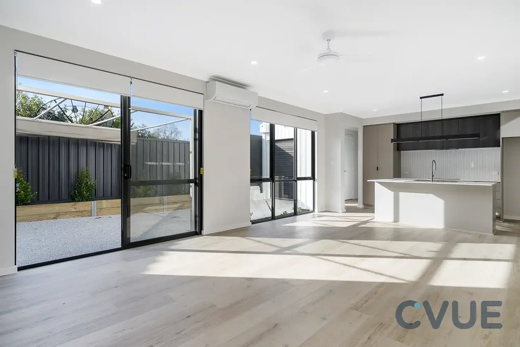 Brand New Modern Home in Prime Location!