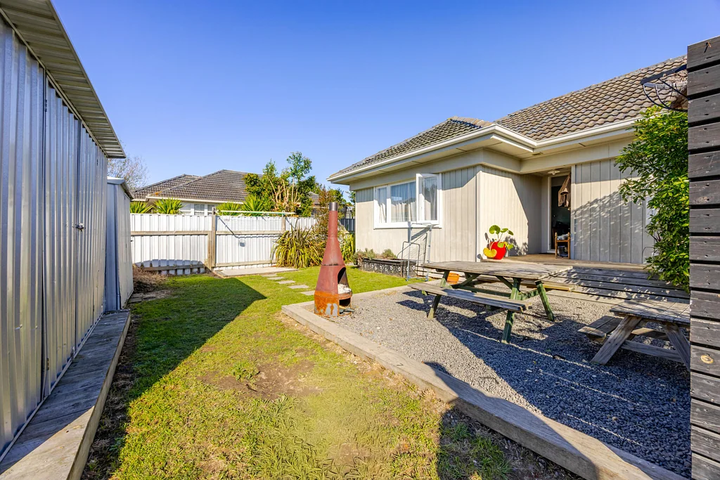 Akina 2Moenga Invest or Nest- Great Opportunity Here!