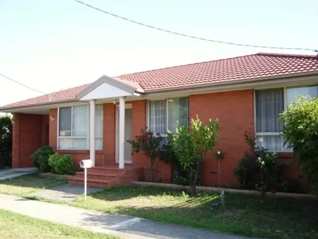 Modern Comfort in a Prime Clayton Location