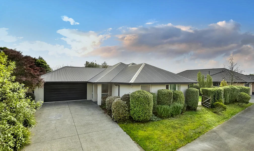 Lincoln 4 Bedroom Private & Peaceful